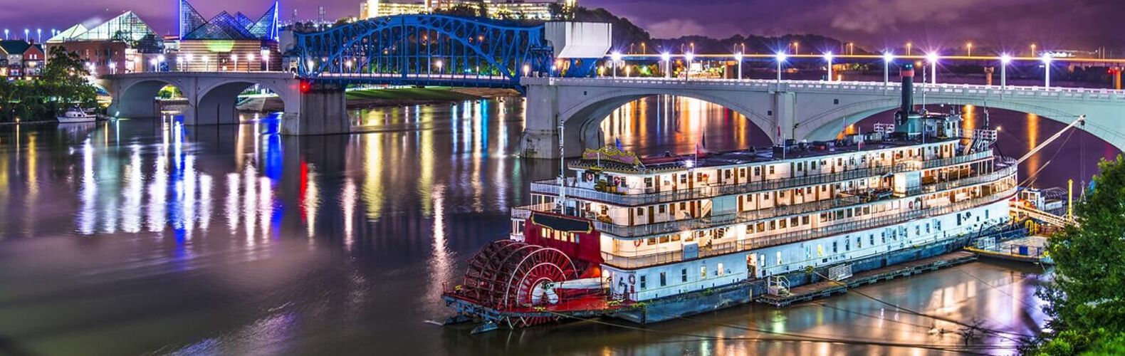 Chattanooga Web Design Company located in scenic city - picture of downtown at the river showing the riverboat and bridge